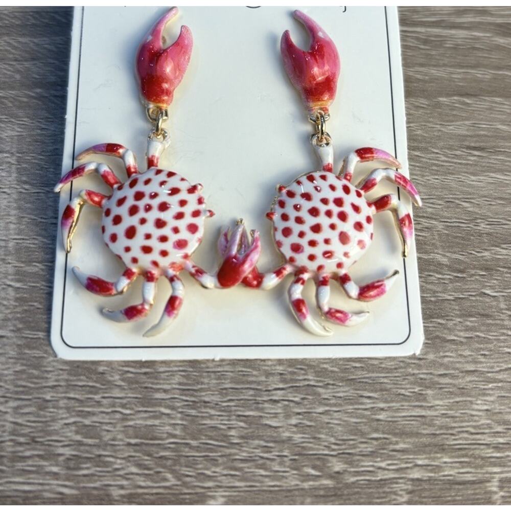 Pink & White Enamel Crab Dangle Drop Earrings, Metal, Lobe, No Stone - Picture 2 of 2